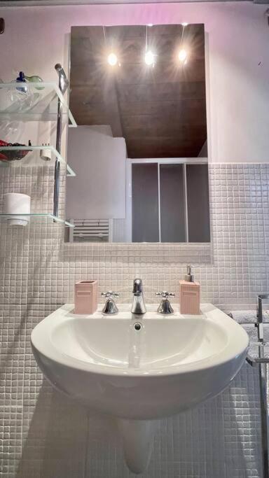 Altana - Loft Sulla Citta Apartment Parma Bagian luar foto