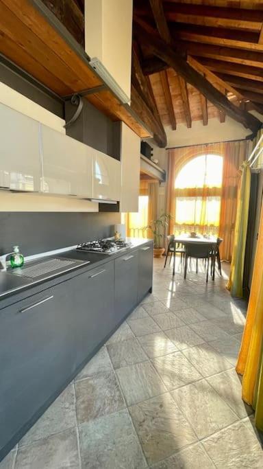 Altana - Loft Sulla Citta Apartment Parma Bagian luar foto